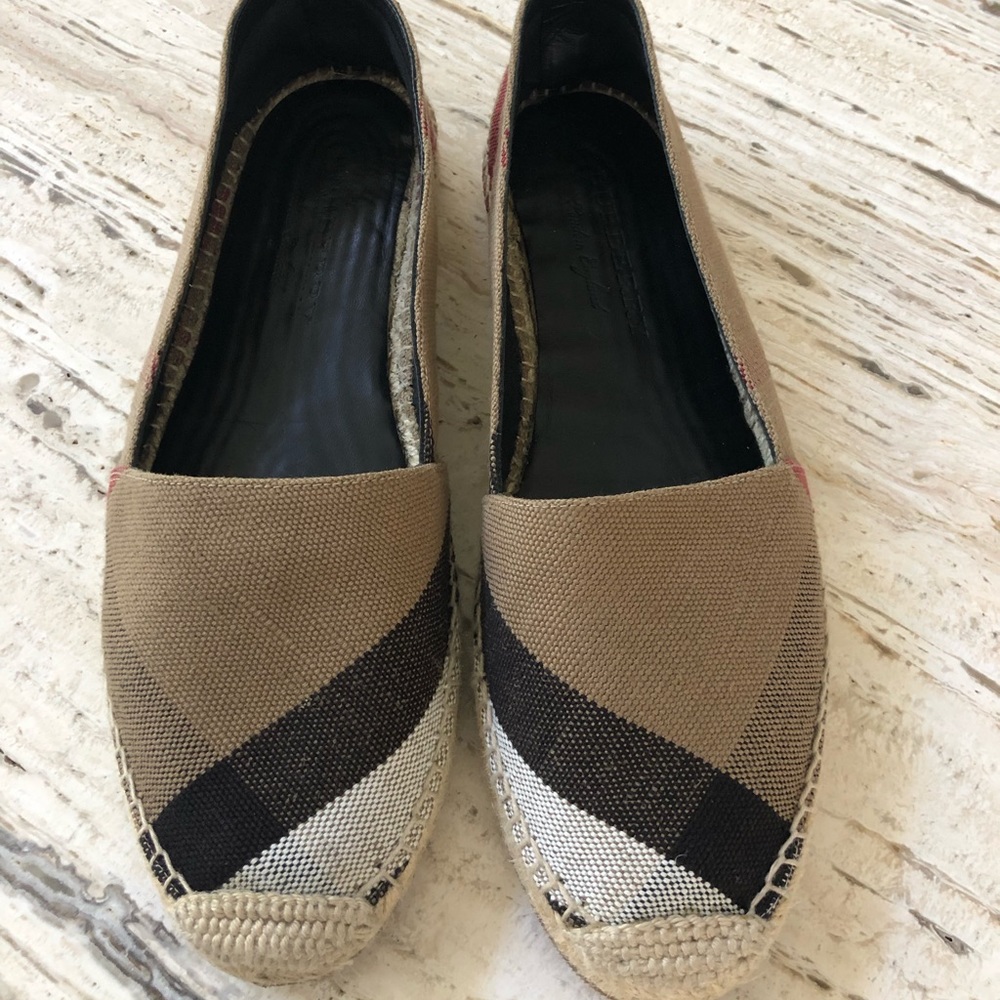 Burberry House Check canvas espadrilles size 11 EUC
